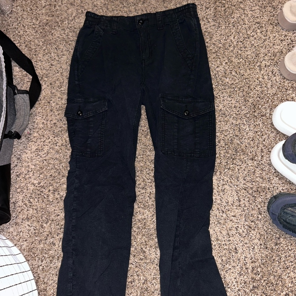 AE Black Cargo Pants